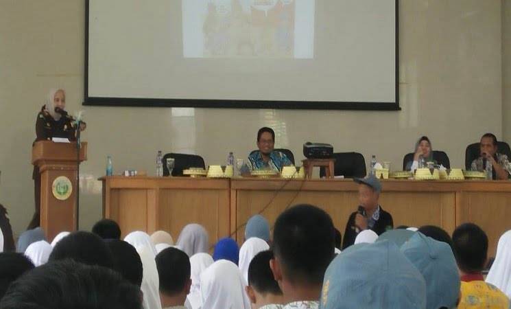 Jaksa Masuk Sekolah, Ini Pesan Cerdas Kajari Bone