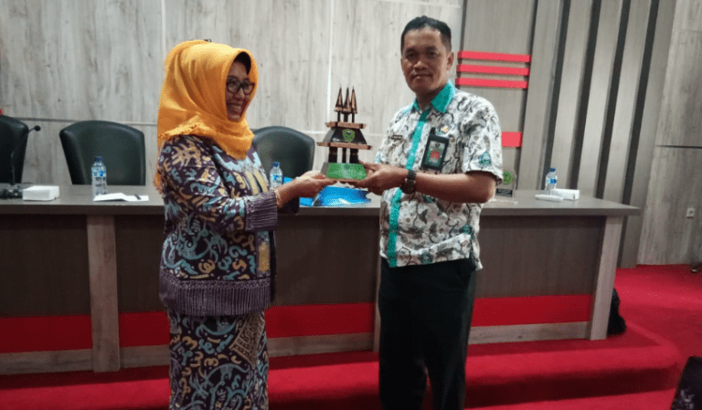 Guru dan Pengawas Kemenag Barru Study Banding Ke Malang