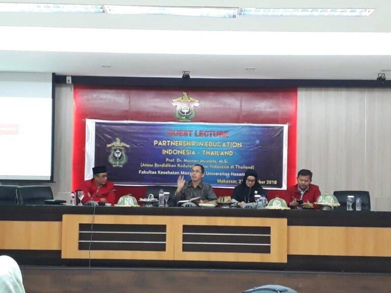 Atase Pendidikan KBRI Thailand Beri Kuliah Tamu di FKM Unhas
