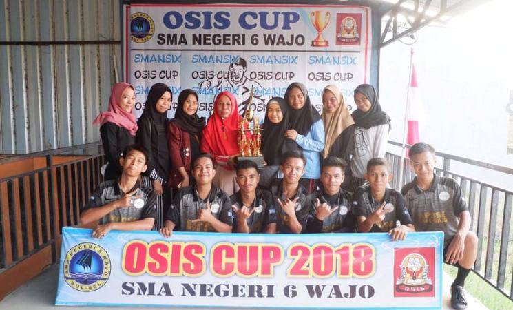 Cari Bibit Atlet SMAN 6 Adakan Turnamen Futsal Yang ke 7
