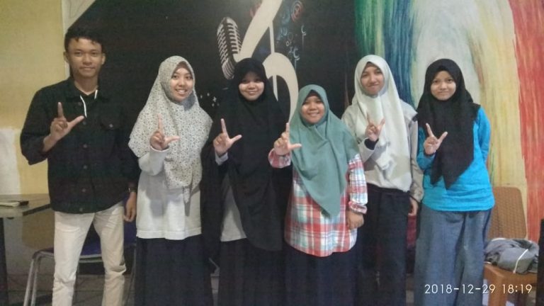 Enam Jam Training Bisa Menulis Cerpen