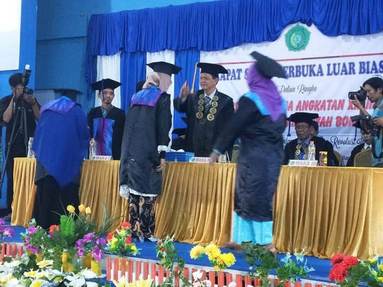 Wisuda 459 Mahasiswa, Ini Pesan Ketua STKIP Muhammadiyah Bone