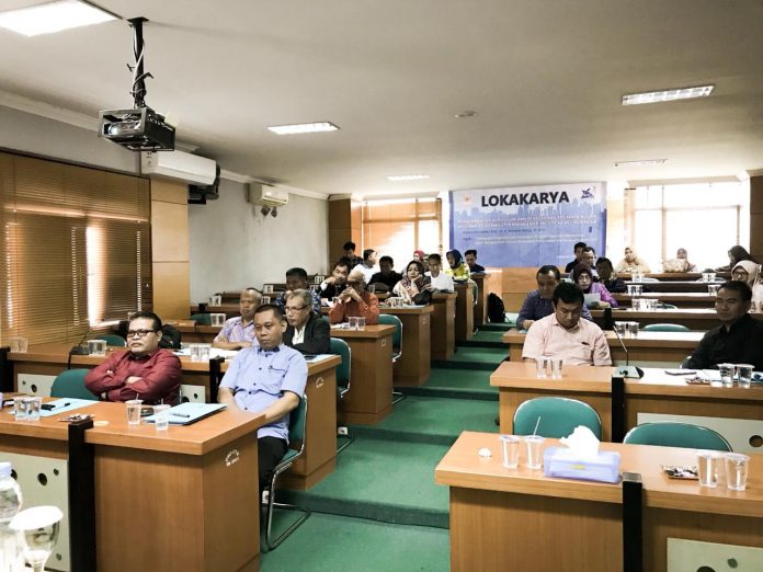 Lokakarya pengembangan kurikulum dan penyusunan RPS untuk mata kuliah Program Studi Magister Manajemen PPs STIE Nobel.[Foto:/Ist.]