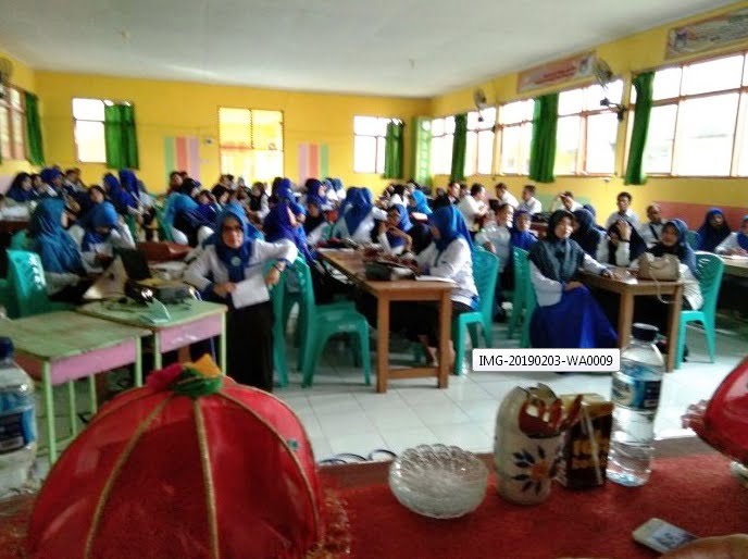 IGI memfasilitasi guru-guru di Kabupaten Sidrap untuk menulis buku, baik buku fiksi maupun nonfiksi.[Foto:/Ist.]