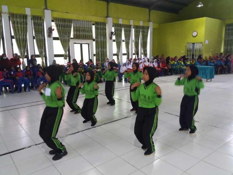 Siswa SD Kecamatan Pujananting Ikuti Lomba Senam Germas Ceria
