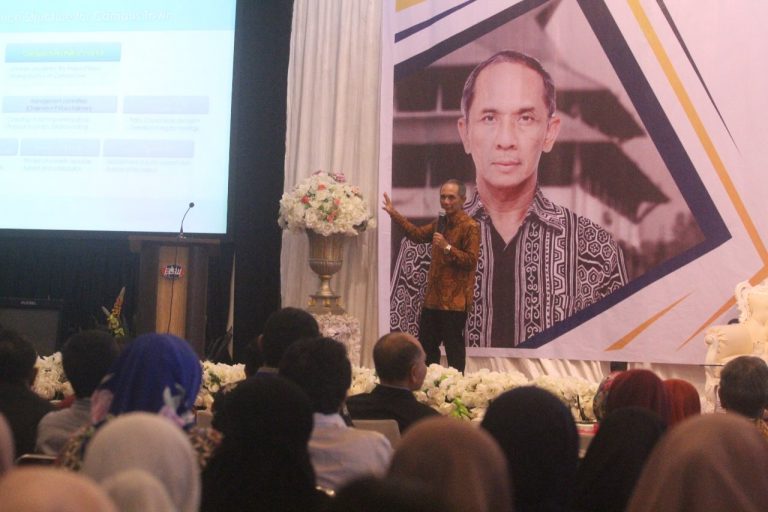 WR II ITB Bahas Perkembangan Perguruan Tinggi di Unibos