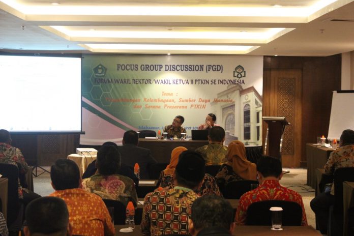 Suasana FGD Forum Wakil Rektor dan Wakil Ketua Bidang Administrasi, Perencanaan dan Keuangan PTKIN se-Indonesia.[Foto:/Ist.]