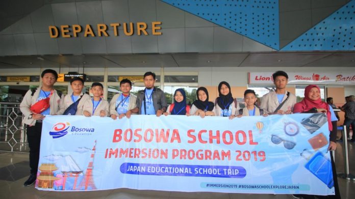 Siswa Bosowa School Makassar dilepaskan untuk belajar di luar negeri selama dua pekan.[Foto:/Ist.]