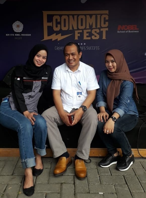 Foto bersama di kegiatan Economic Fest.[Foto:/Ist.]