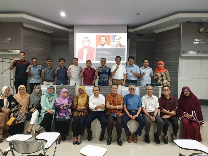 Foto bersama usai rapat koordinasi yang membahas persiapan Dies Natalis Unhas ke-63.[Foto:/Ist.]