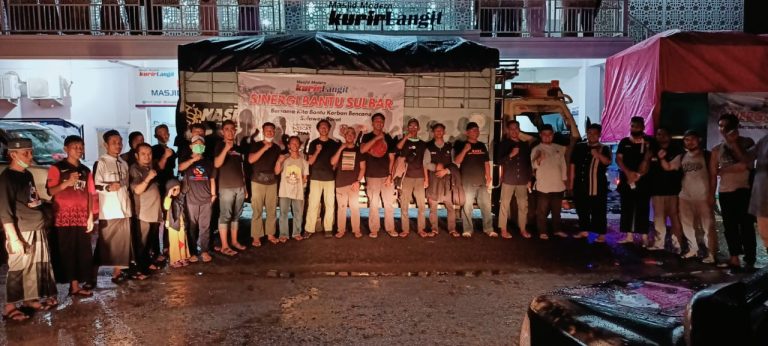 Tim Ketiga Tanggap Bencana Masjid Kurir Langit Berangkat dengan 6 Armada Logistik