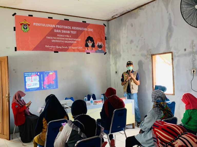 Mahasiswa PBL Posko 9 Ujung Tanah FKM Unhas Gelar Penyuluhan Prokes dan Swab Test