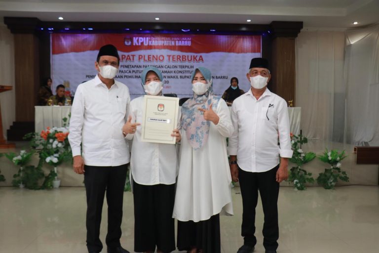 Penetapan Bupati dan Wakil Bupati Barru Terpilih di Pilkada 2020
