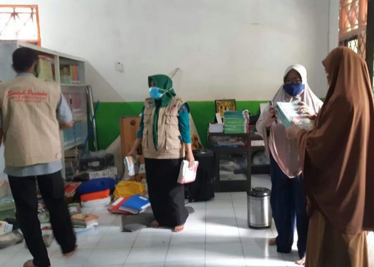 Dinas Perpustakaan Kota Makassar Sentuh Pustaka di 16 Sekolah