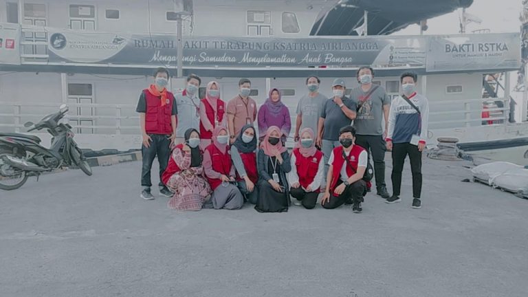 Tim Unsulbar dan UIN Alauddin Kunjungi RS Terapung Korban Gempa Majene