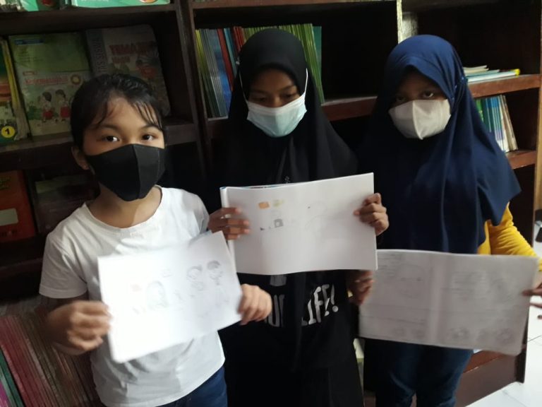 Hari Dongeng Sedunia, Murid SD Negeri Borong Bikin Gambar Bercerita
