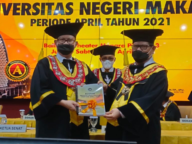 Wisuda Full Luring UNM, Rektor: Ini kami lakukan sebagai Penghargaan Tertinggi