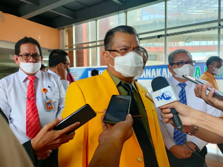 Dukung Pemerintah, UNM Lakukan WFH dan WFO