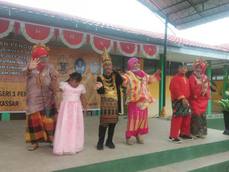 Pelantikan Pengurus Ekstrakurikuler Seni dan Penutupan MPLS