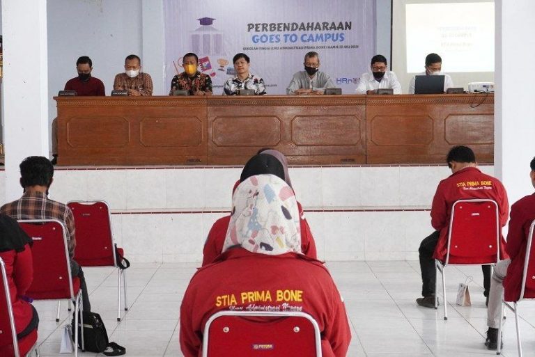 Hari Bakti Perbendaharaan, KPPN Watampone Goes To Campus