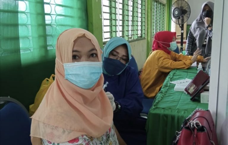 Civitas Akademika IAIN Bone Antusias Ikut Vaksinasi