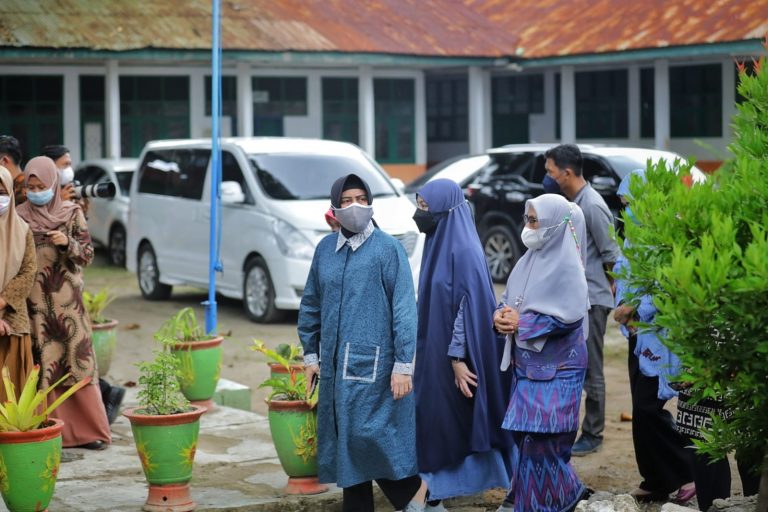 Bunda Paud Kota Makassar Lakukan Peninjauan Lokasi Rencana Pembangunan Sekolah Berstandarisasi di 5 Kecamatan