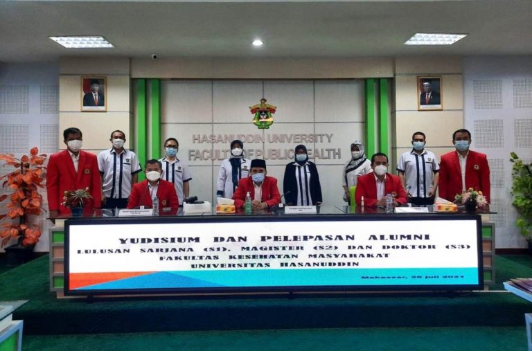 Gelar Yudisium dan Pelepasan Alumni, Dekan FKM Unhas Ingatkan Pesan Leluhur Bugis Makassar