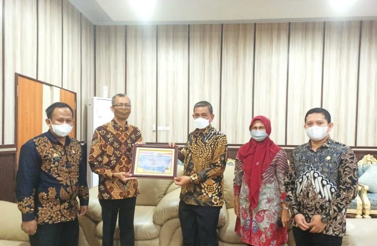 WTP 6 Kali Berturut-Turut, Wajo Diganjar Penghargaan Menkeu RI