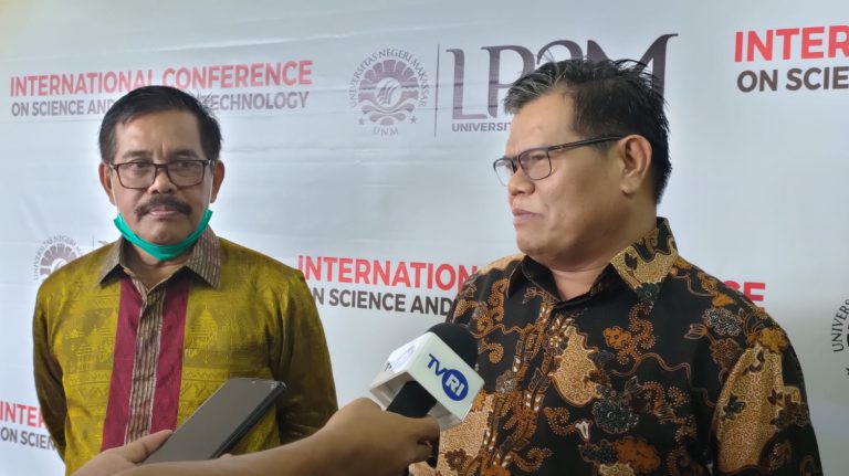 Buka SemNas LP2M Rektor UNM: Pandemi Bukan Penghalang Demi Pengabdian