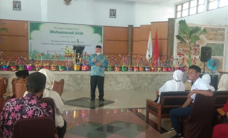 SLB Negeri 1 Makassar Sukses Adakan Maulid Berlansung Khidmat 