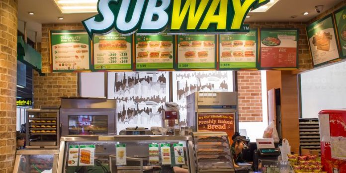 Mantap, Subway Buka Gerai Pertama di Indonesia, Sandwich Terbesar Asal Amerika