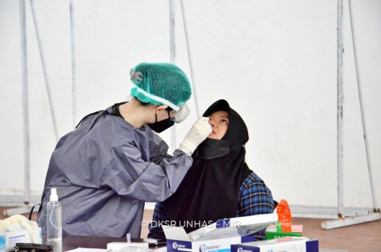 Tes Swab Antigen Batch II Digelar Unhas bagi Mahasiswa dan Dosen