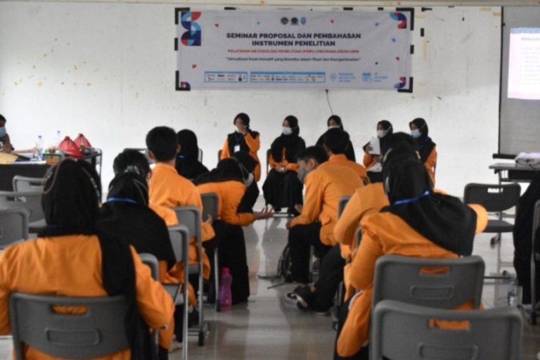 LPM Penalaran UNM Gelar Seminar Proposal Penelitian Peserta PMP XXIV