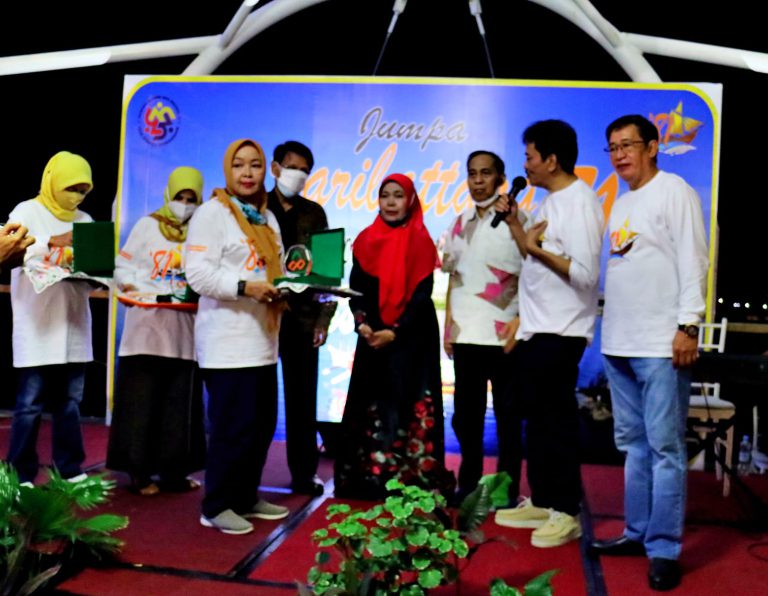 Puisi BURHAMZAH Tentang Olah Raga PETANQUE