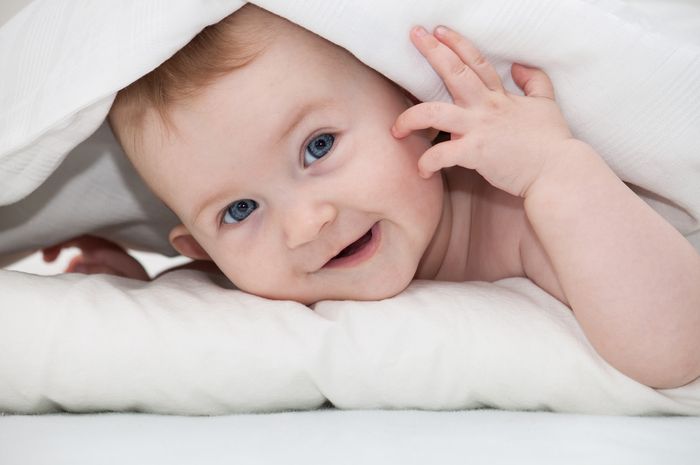 Mom, Ini Inspirasi Nama Bayi Laki-laki Bermakna Cerdas