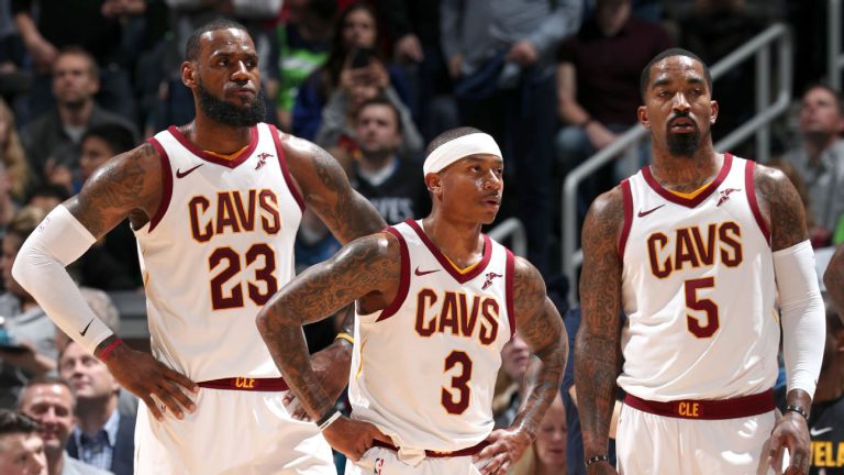 Pemain Basket Terpendek Diantara Raksasa NBA