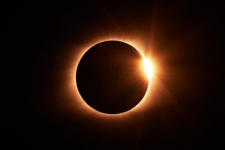 Yuk Intip! Fenomena Gerhana Bulan, Ini Waktu Puncaknya di Indonesia