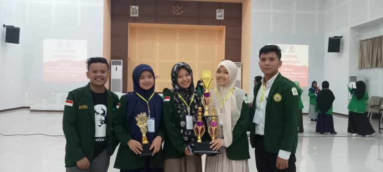 Mahasiswa IAIN Bone Sabet Juara 1 Debat Ilmiah se-Indonesia Timur