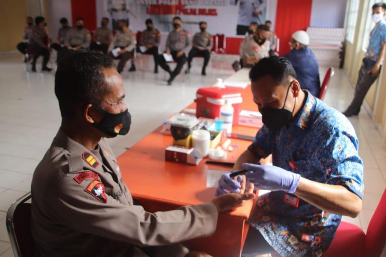 Jelang HUT Ke-76 Korps Brimob Polri, Brimob Bone Gelar Donor Darah