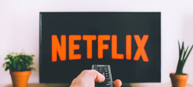 5 Film Rekomendasi Tontonan Netflix Bulan November, Seru Loh!