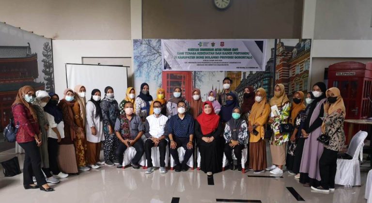 FKM Unhas dan Kemenkes Gelar Orientasi KAP Stunting untuk Kader dan Nakes di Gorontalo
