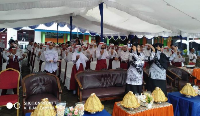 Antusias SDN Maccini II Ikut Sosialisasi Gemarikan Dinas Perikanan dan Pertanian Kota Makassar