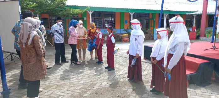 Dinas Perikanan dan Pertanian Kota Makassar Gelar Sosialisasi Gemarikan di SDN Maccini II