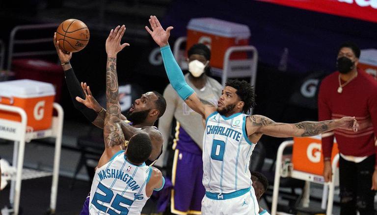 LA Lakers Susah Payah Mengalahkan Charlotte Hornets 126-123