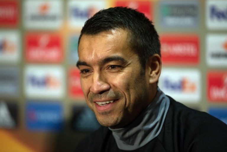 Giovani Van Bronckhorst Siap Kembali Menunggangi Rangers
