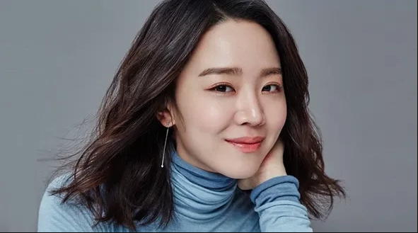 Shin Hye Sun Perbarui Kontrak dengan YNK Entertainment