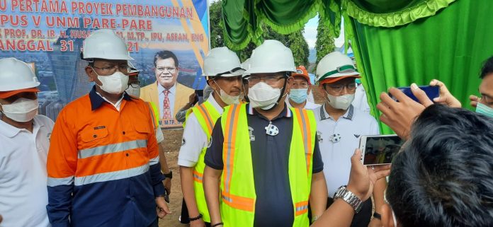 Tinjau Pembangunan Kampus V UNM Parepare, Rektor : Rampung Januari 2022