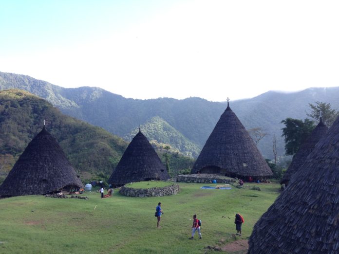 “Pulang Kampung” ke Waerebo