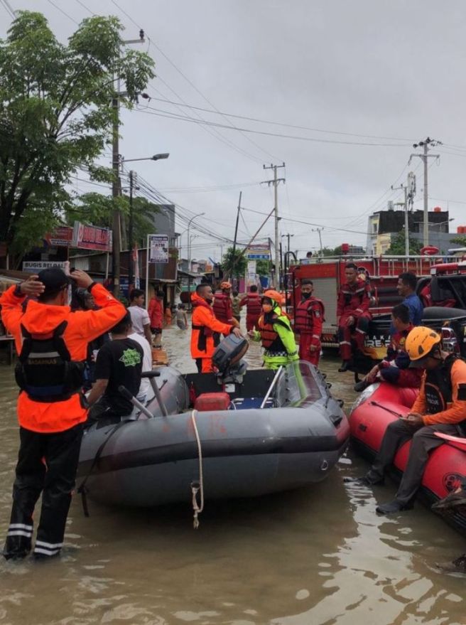Banjir Makassar, SAR Unibos Kerahkan Personil Evakuasi Warga