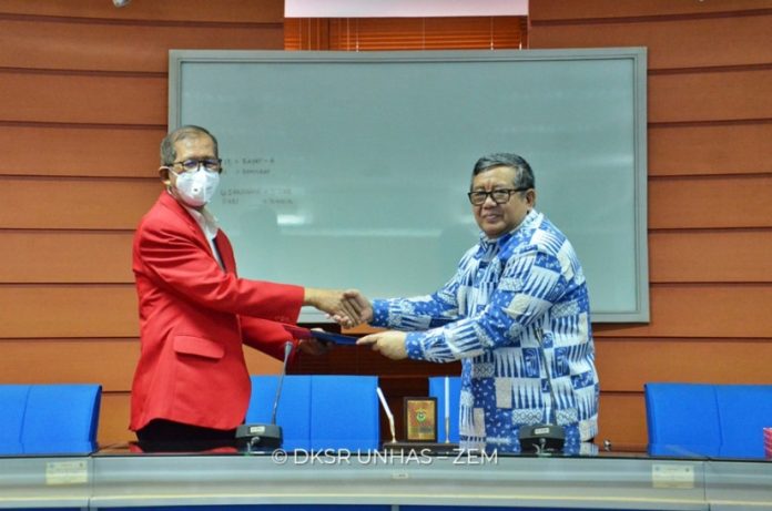 Senat Akademik Unhas Resmi Serahkan Tiga Nama Calon Rektor Kepada MWA